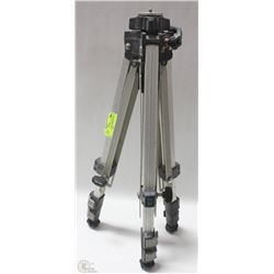 FLICK HEAVY DUTY TRIPOD WITH TELESCOPIC LEGS