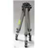 Image 1 : FLICK HEAVY DUTY TRIPOD WITH TELESCOPIC LEGS