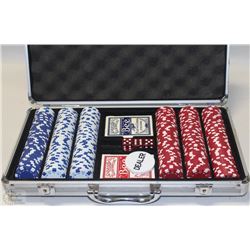 POKER CHIPS AND CASE