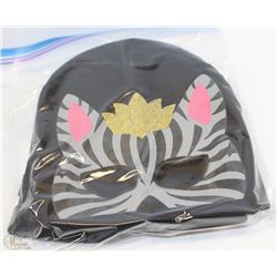 3 PACK OF GLOW IN THE DARK TOQUES