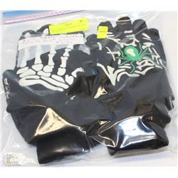 6 PACK OF GLOW IN THE DARK GLOVES