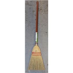 STRAW BROOM WITH WOODEN HANDLE