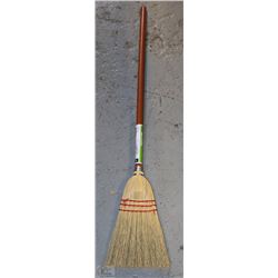 STRAW BROOM WITH WOODEN HANDLE