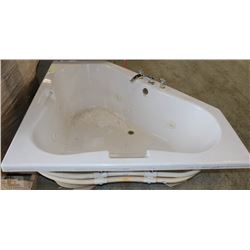 CORNER BATHRUB WITH FAUCETS