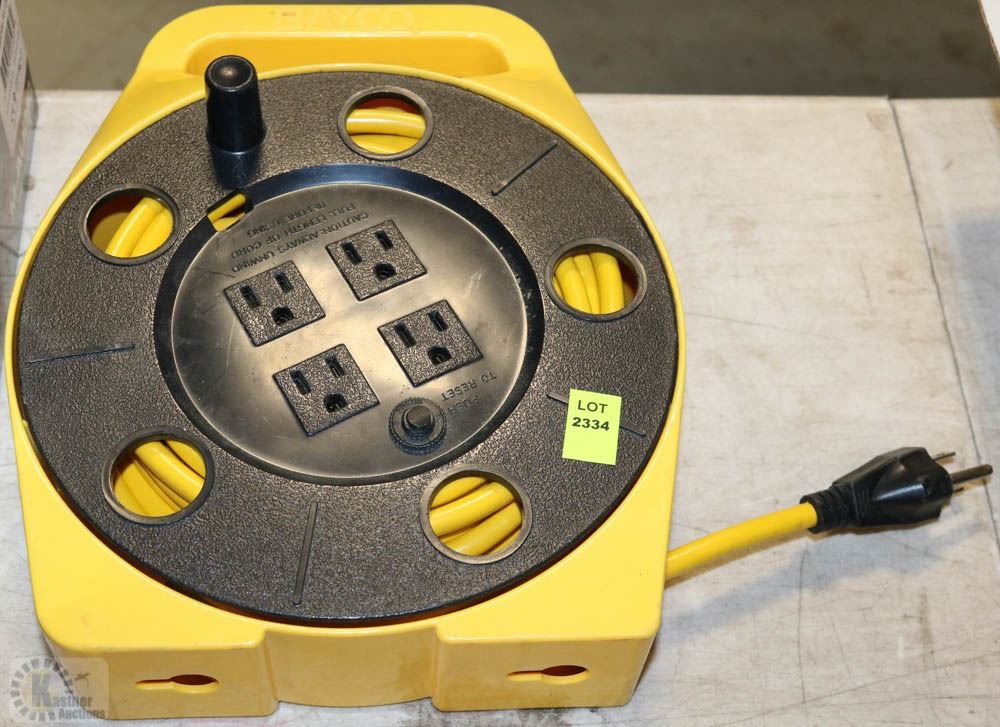 BAYCO 25 FEET EXTENSION CORD REEL