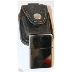 ZIPPO LIGHTER IN A HARLEY DAVIDSON LEATHER CASE