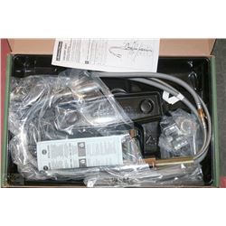 NEW AMERICAN STANDARD PULLOUT SPRAY KITCHEN