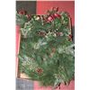 Image 1 : XL FLAT OF 4 CHRISTMAS WREATHS