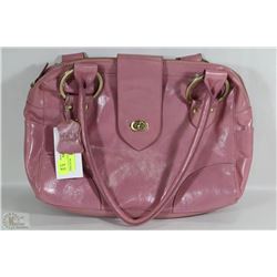 NEW DELLA LEATHER SADIE PURSE PINK COLOR