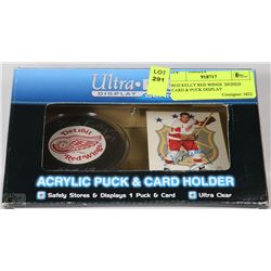 RED KELLY RED WINGS  SIGNED CARD & PUCK DISPLAY