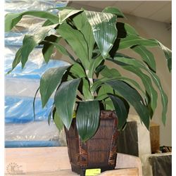 SHOWHOME ARTIFICIAL PLANT