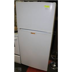 MAYTAG FRIDGE APARTMENT SIZE