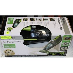 SHARK CORDLESS HAND VAC