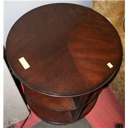 WOODEN SHOWHOME ROUND END TABLE