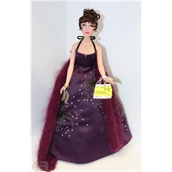 2000 MADAME ALEXANDER MILLENNIUM BALL DOLL ON