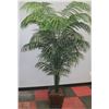 Image 1 : 6' SHOWHOME ARTIFICIAL PLANT