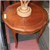 Image 1 : WOOD FRENCH PROVINCIAL END TABLE WITH DRAWER