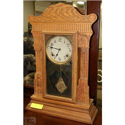 ANTIQUE GILBERT NO. 3205 GINGERBREAD MANTLE CLOCK