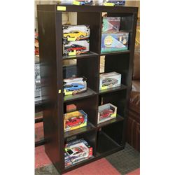 SHOWHOME CUBED SHELF