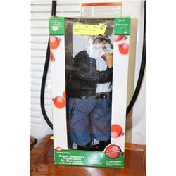 SINGING HARMONICA PLAYING SANTA