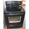 Image 1 : WHIRLPOOL CERAMIC TOP STOVE 30" WITH ACCUBAKE &