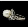 Image 3 : Pearl and Diamond Ring - Platinum