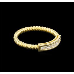 0.31 ctw Diamond Ring - 14KT Yellow Gold