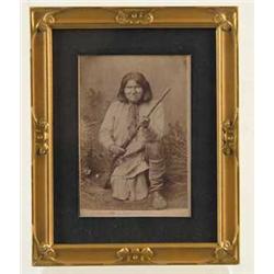 FRAMED CABINET CARD - FAMOUS IMAGE OF GERONIMO