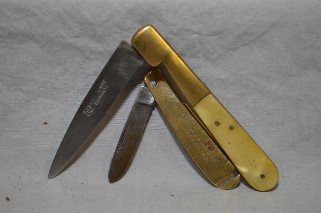 Bag Lot Antique Folding Knife w/brass hinge, gold toned handle, blade stamped 59 Sautagnat Garanti