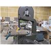 Image 2 : MASTER MACHINERY 18" WOOD CUTTING BAND SAW