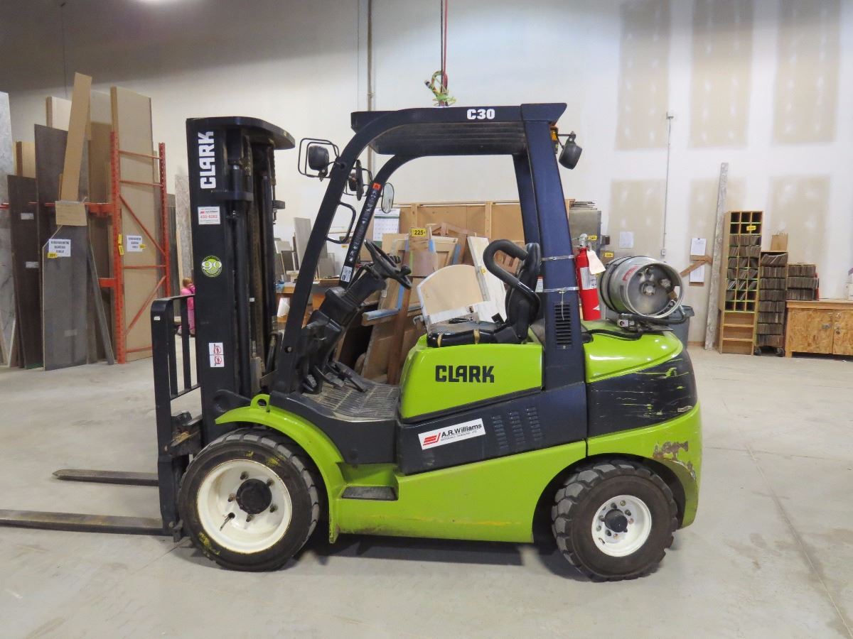 Clark Forklift C30LLP; 6000 lb; 3 Stage; Side Shift; Propane; 588