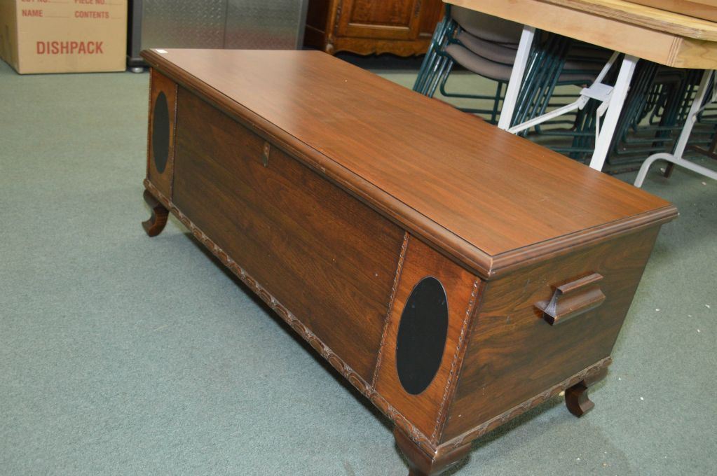 Vintage wooden Eatonia cedar lined blanket chest with four handmade quilts