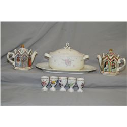 Selection of collectibles including two Staffordshire collectible tea pots including Elizabeth I of