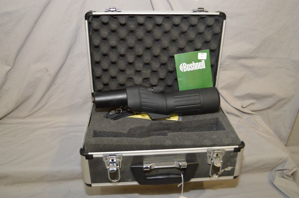 Cased Bushnell spotting scope, 18X, 27X and 36X with tripod in fitted