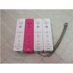 4 Wii Controllers