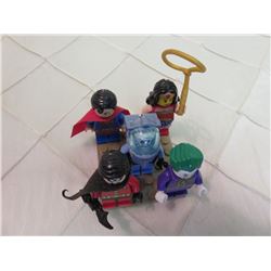 Lego Minifigures DC Superman, Robin, Wonder Woman, Joker, Mr Freeze