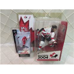 Joe Sakic Team Canada 04 McFarlane, Steve Yzerman Mini