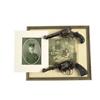 Image 1 : ENSEMBLE OF COLT REVOLVERS AND PHOTOS OF AN ANACONDA, MT CHIEF-OF-POLICE