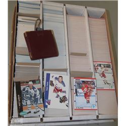 LOT OF 3200+ ASSORTED HOCKEY CARDS AND OILERS PUCK