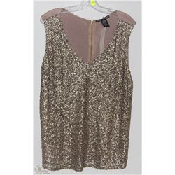 SEQUINED FRONT SLEEVELESS SHIRT SIZE XL