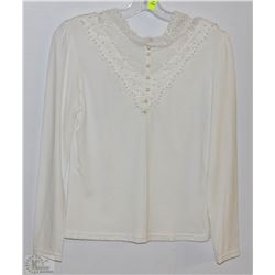 WHITE LONG SLEEVE SHIRT