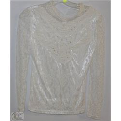 WHITE LACE LONG SLEEVE SHIRT SIZE UNKNOWN