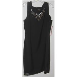 LONG BLACK SLEEVELESS DRESS SIZE 16