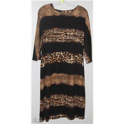LONG BLACK & ANIMAL PRINT STRIPE DRESS SIZE 3X