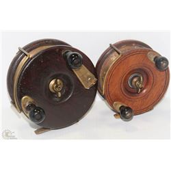 2 VINTAGE WOODEN REELS