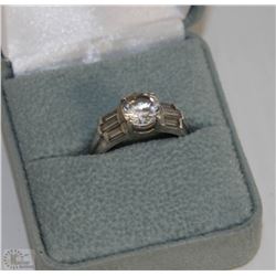 STERLING SILVER RING WITH CZ STONE SIZE 7.5