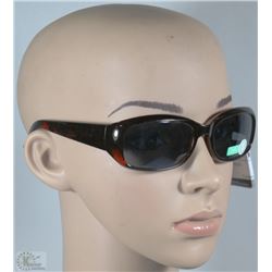 LADIES FOSTER GRANT SUNGLASSES