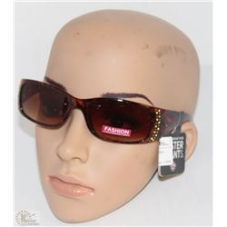 LADIES FOSTER GRANT FASHION SUNGLASSES