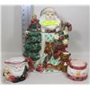 Image 1 : SANTA HOLDING TREE AND WREATH COOKIE JAR WITH