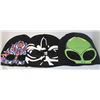 Image 1 : 3 PACK OF GLOW IN THE DARK TOQUES